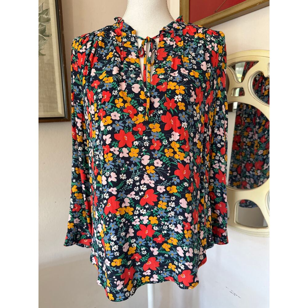 *Loft Floral Long Sleeve Top With A Tie Sz M